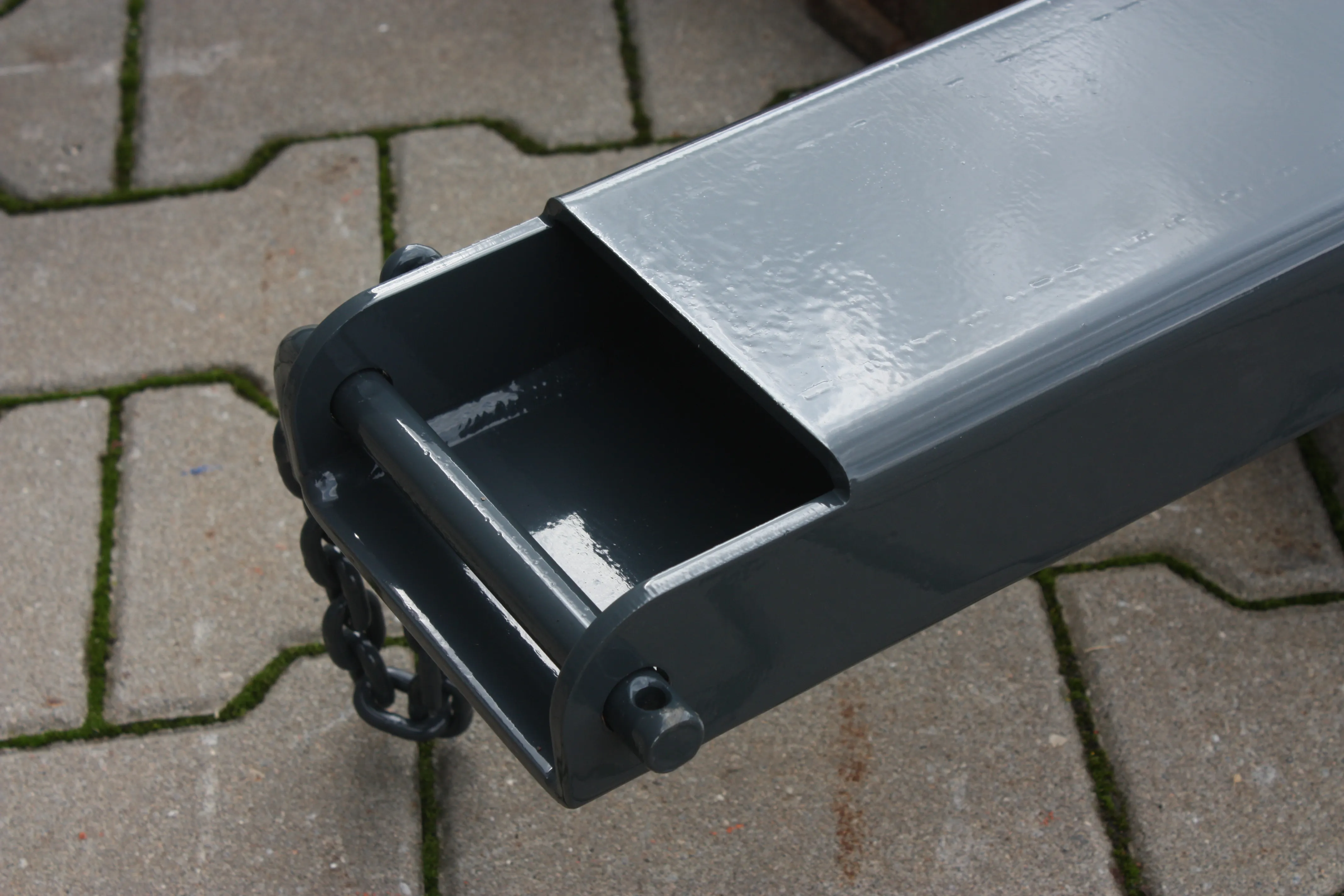 Gabelverlängerung geschlossen, Spitze im Curved Design, Sicherung unverlierbar, anthrazitgrau