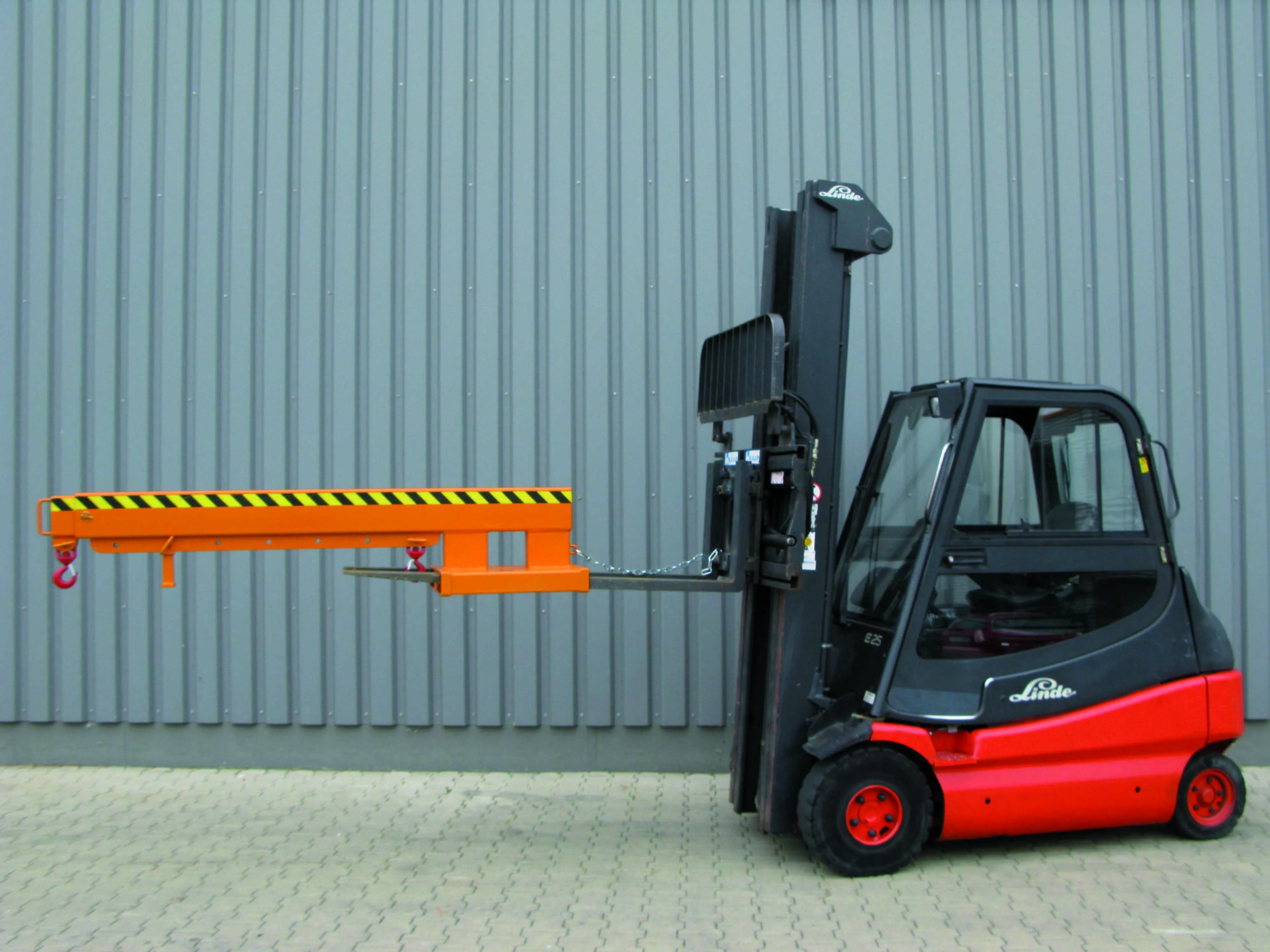 Kranarm teleskopierbar, 5000 kg,  reinorange