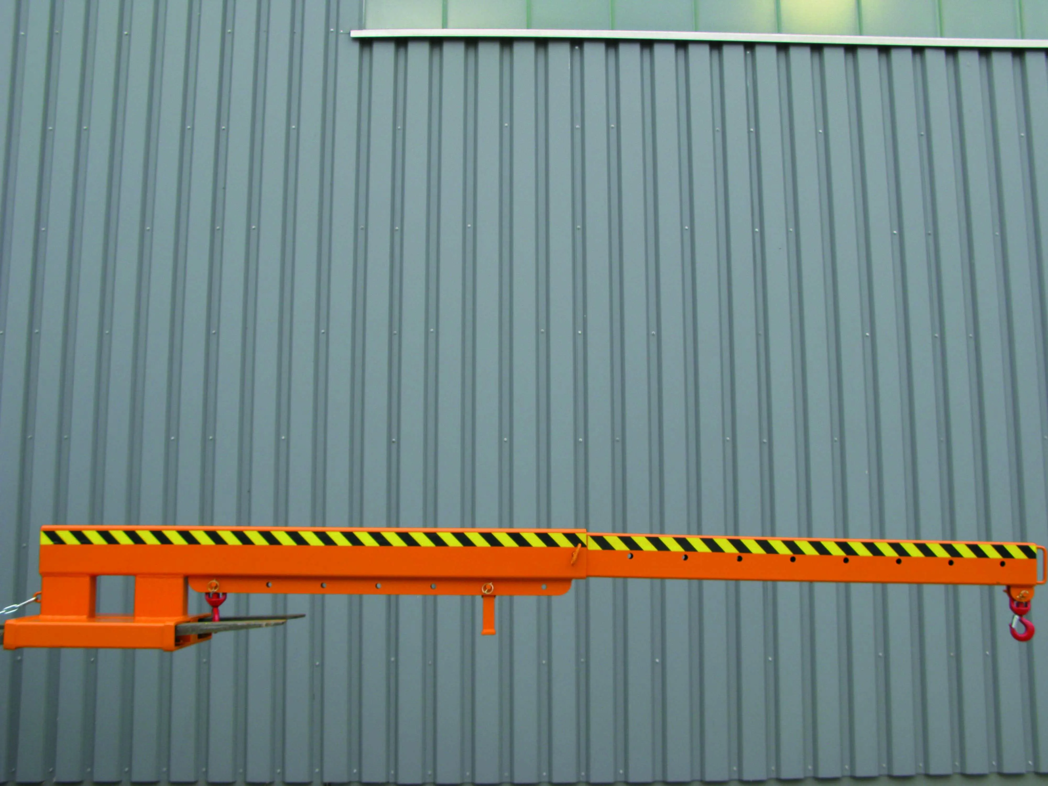 Kranarm teleskopierbar, 2500 kg,  reinorange